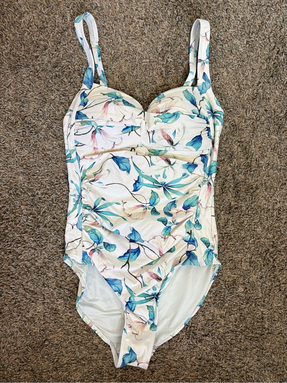 Nip Tuck swimwear Women Size: US 6 white/blue‎ One Piece Slimming
